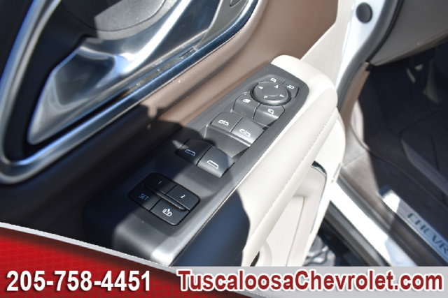 Used 2024 Chevrolet Tahoe Z71 w/ Luxury Package AWD/4WD image 22