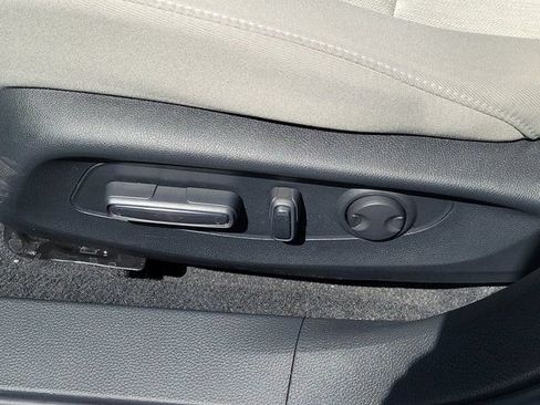 Certified 2025 Honda Accord SE image 18