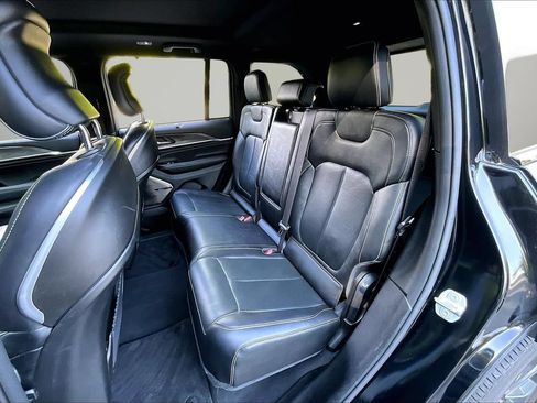 Certified 2023 Jeep Grand Cherokee Overland w/ Adv Protech Group III AWD/4WD image 22