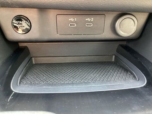 Used 2024 Nissan Rogue S image 25