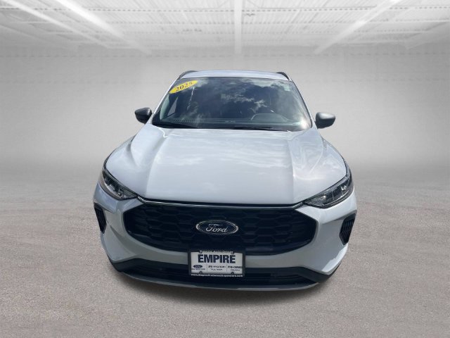 Used 2025 Ford Escape ST-Line FWD image 11