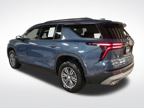 Certified 2026 Chevrolet Traverse LT w/ Driver Confidence Package image 3