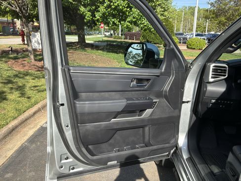 Used 2025 Toyota Tundra Platinum image 14