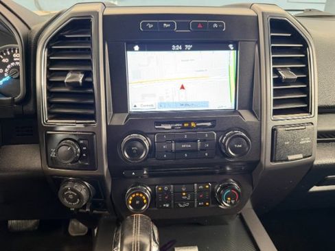 Used 2018 Ford F150 XLT w/ Equipment Group 302A Luxury AWD/4WD image 18