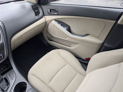 Used 2015 Kia Optima LX FWD image 14