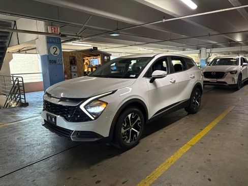 Certified 2023 Kia Sportage EX FWD image 1