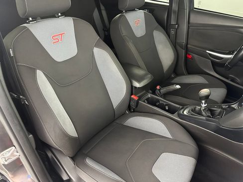 Used 2017 Ford Focus ST FWD image 27