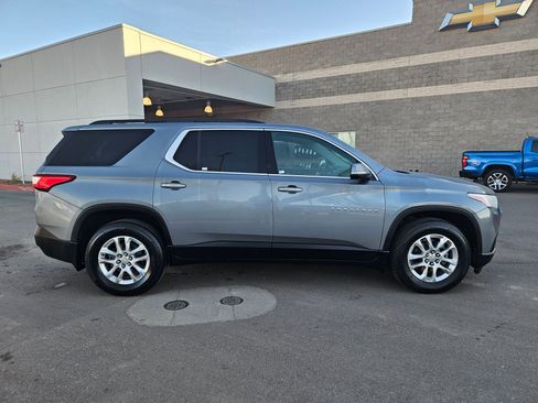 Used 2021 Chevrolet Traverse LT w/ LPO, Floor Liner Package image 6