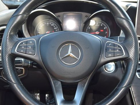 Used 2018 Mercedes-Benz C 300 4MATIC Sedan image 21