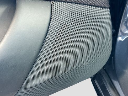 Used 2022 Tesla Model S image 18