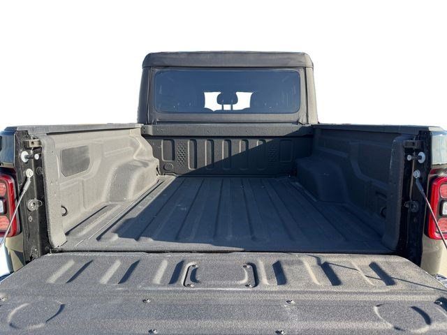 Used 2025 Jeep Gladiator Rubicon AWD/4WD image 18