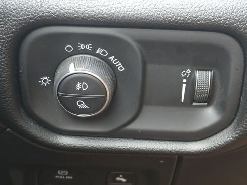 Used 2020 RAM 1500 Big Horn image 28