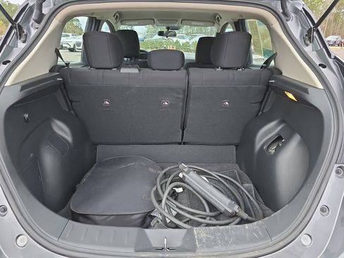 Used 2025 Nissan Leaf S image 15