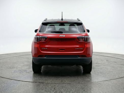 Used 2025 Jeep Compass Limited AWD/4WD image 7