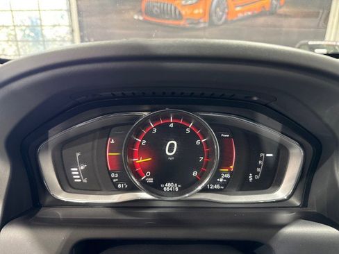 Used 2017 Volvo XC60 T6 Dynamic w/ Climate Package image 70