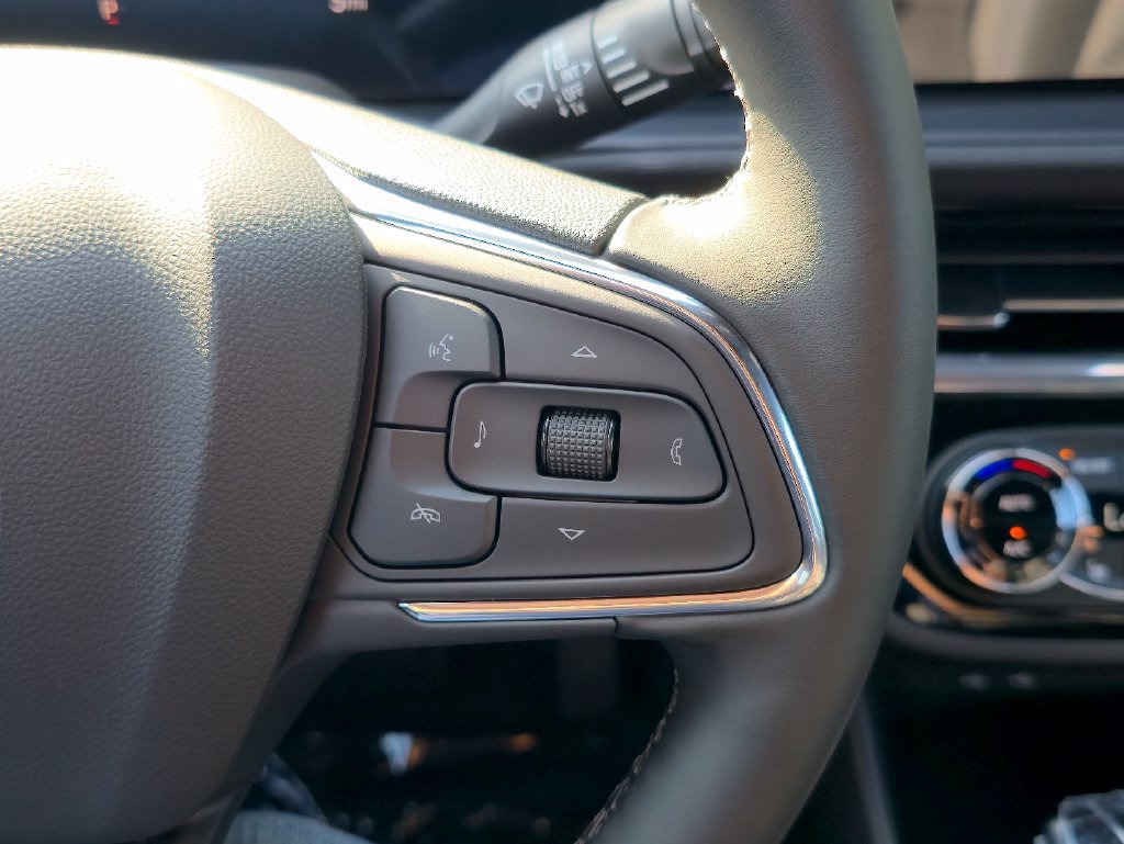 New 2026 Buick Envista Sport Touring w/ Convenience I Package FWD image 20