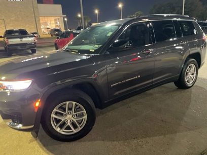 Used 2025 Jeep Grand Cherokee L Laredo