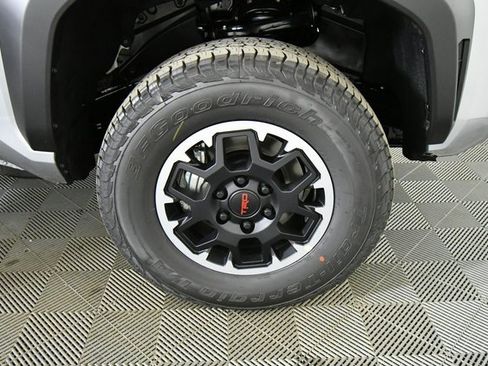 New 2026 Toyota Tacoma TRD Off-Road image 17