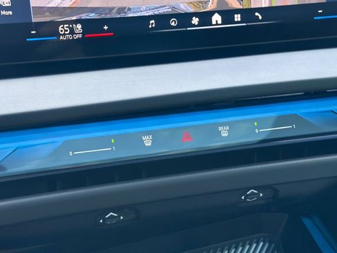 Certified 2025 BMW X3 xDrive30i w/ Premium Package image 26