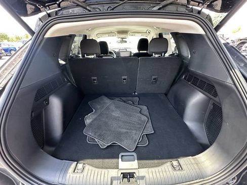 Certified 2022 Ford Escape SE w/ SE Sport Appearance Package AWD/4WD image 42