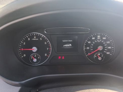 Used 2017 Kia Sorento AWD image 16