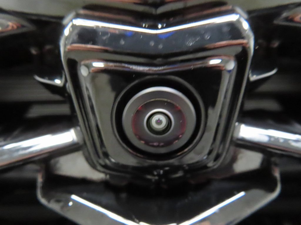 Used 2026 Cadillac Escalade Platinum Sport w/ LPO, Floor Liner Package AWD/4WD image 45