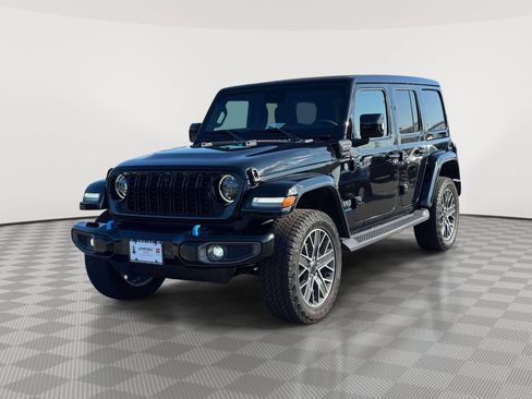 Used 2024 Jeep Wrangler High Altitude AWD/4WD image 3