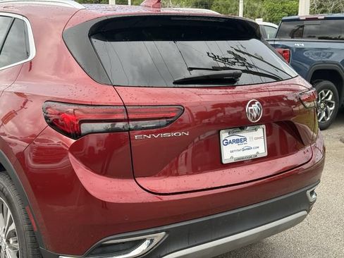 Used 2023 Buick Envision Preferred FWD image 10