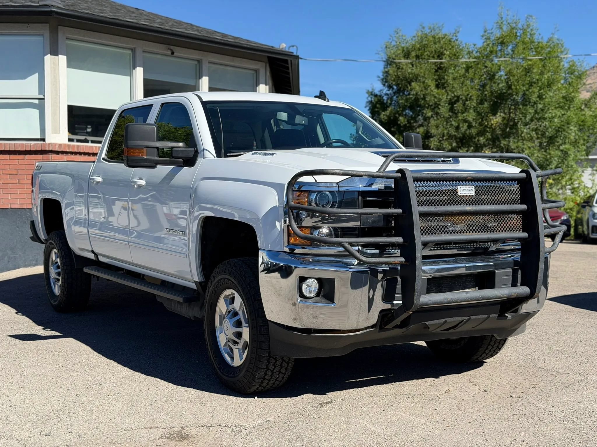 Used 2019 Chevrolet Silverado 2500 LT AWD/4WD image 1