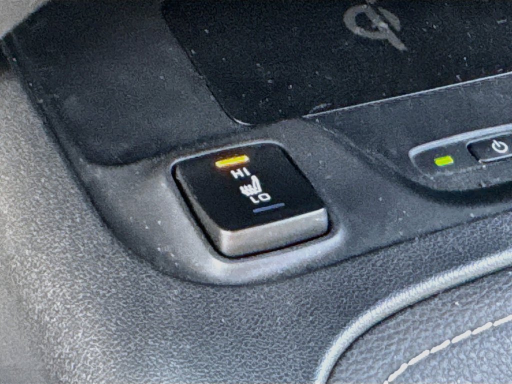 Used 2025 Toyota Corolla XSE FWD image 19