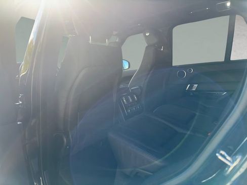 Used 2016 Land Rover Range Rover Supercharged image 12