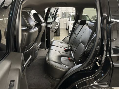 Used 2015 Nissan Xterra PRO-4X w/ Pro-4x Leather Package image 15