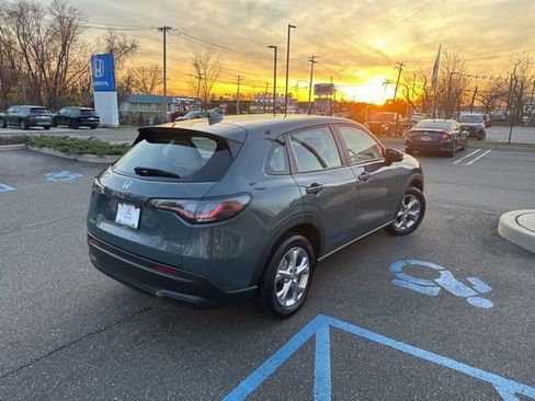 Certified 2023 Honda HR-V LX image 4