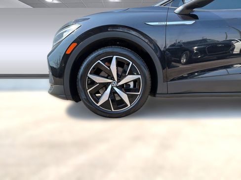 Used 2023 Volkswagen ID.4 Pro S image 11