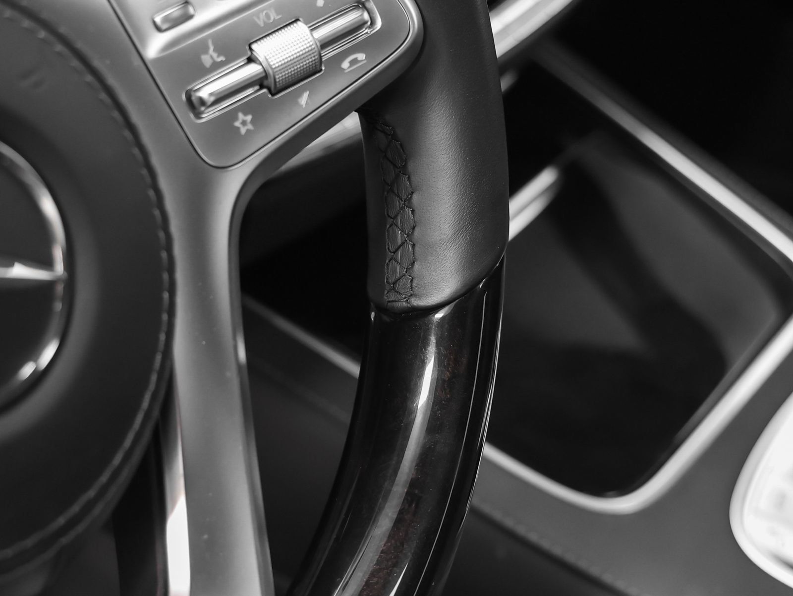 Used 2020 Mercedes-Benz S 560 4MATIC Coupe image 36
