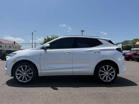 Used 2025 Buick Encore GX Avenir w/ Avenir Technology Package AWD/4WD image 5