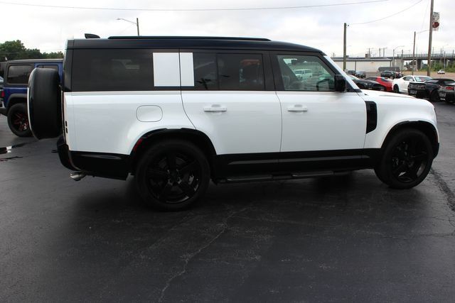Used 2026 Land Rover Defender 130 V8 AWD/4WD image 9