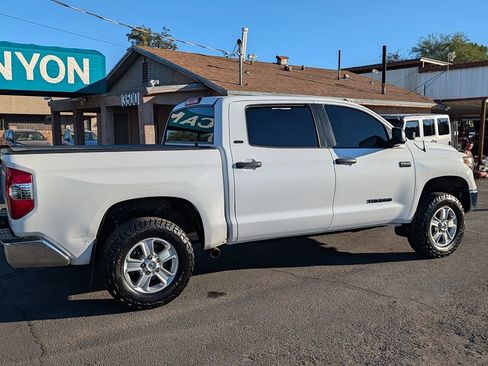 Used 2015 Toyota Tundra SR5 image 5