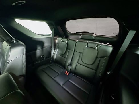 Used 2020 Ford Explorer ST w/ ST Street Pack image 4