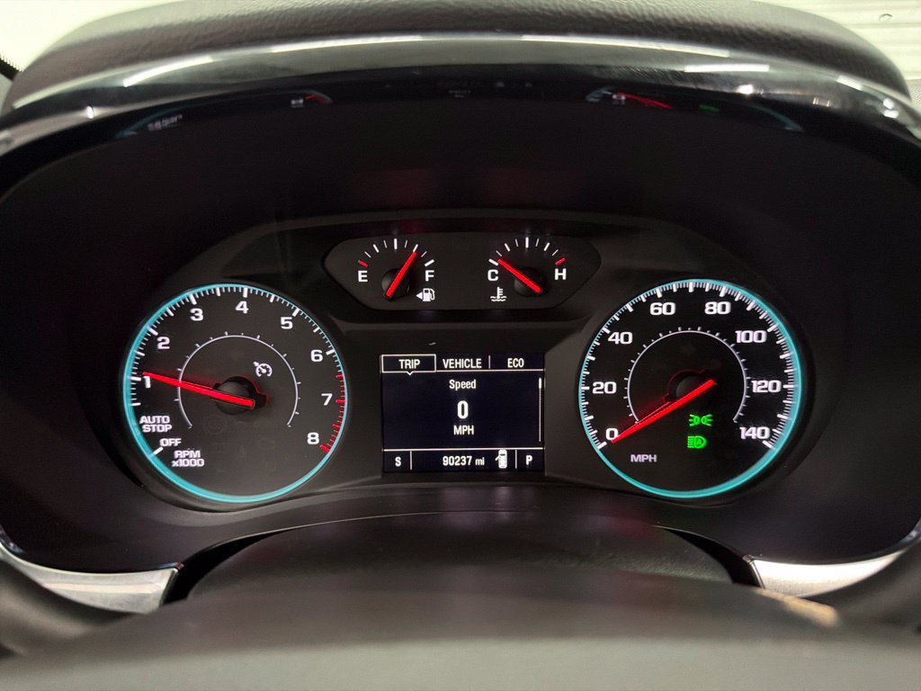 Used 2023 Chevrolet Traverse LS w/ Safety Package FWD image 15