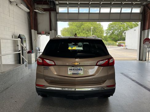 Used 2019 Chevrolet Equinox Premier AWD/4WD image 7