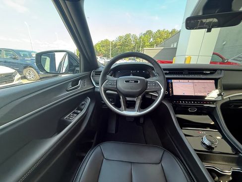 New 2026 Jeep Grand Cherokee Limited w/ Limited Altitude Package RWD image 8