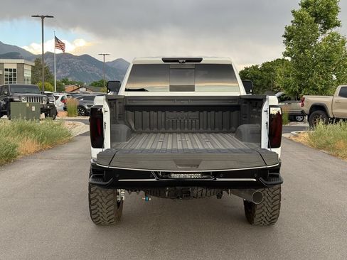 Used 2026 GMC Sierra 2500 AT4X AWD/4WD image 12