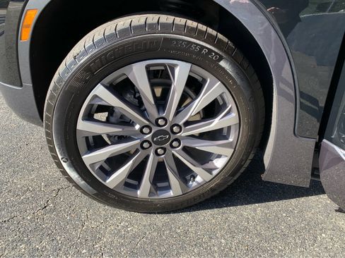 Used 2023 Chevrolet Blazer Premier w/ Enhanced Convenience Package image 8