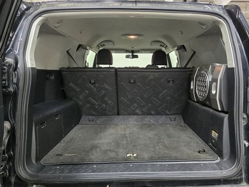 Used 2010 Toyota FJ Cruiser 4WD image 16