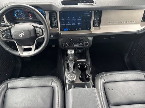 Certified 2025 Ford Bronco Outer Banks image 14