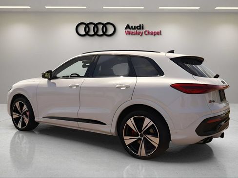 New 2026 Audi SQ5 Premium Plus AWD/4WD image 3