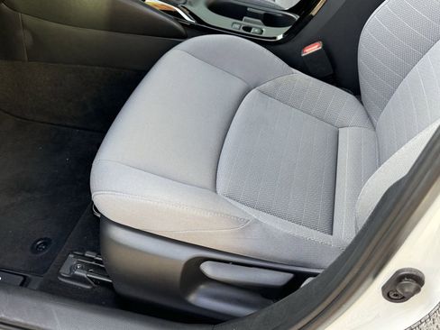 Used 2024 Toyota Corolla SE image 14