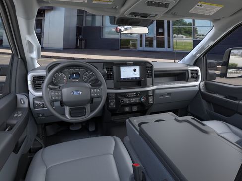 New 2026 Ford F350 XL w/ XL Chrome Package AWD/4WD image 10