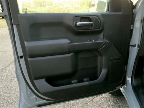 Used 2025 Chevrolet Silverado 1500 Custom Trail Boss image 20